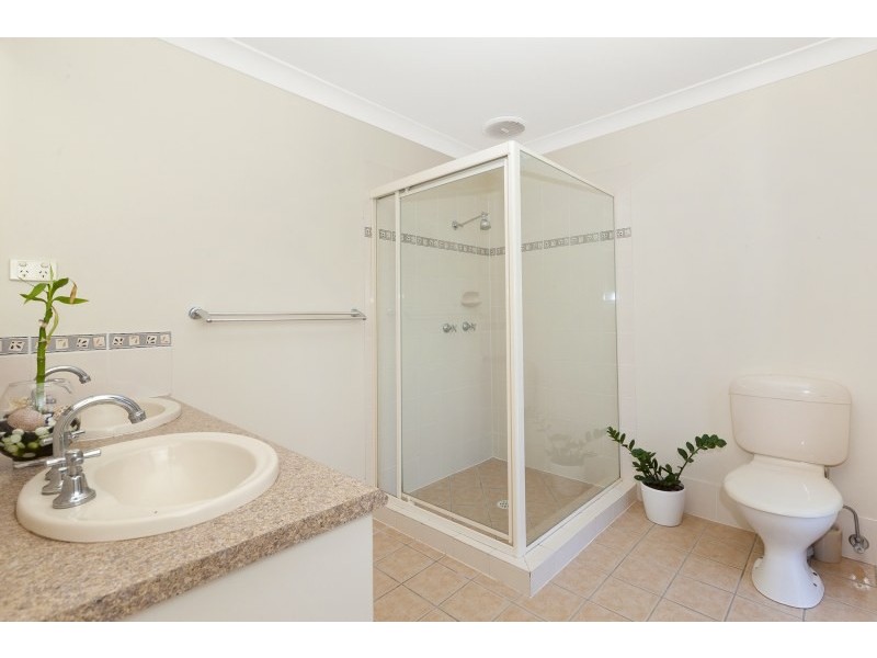 25 Yaggera Place, Bellbowrie QLD 4070
