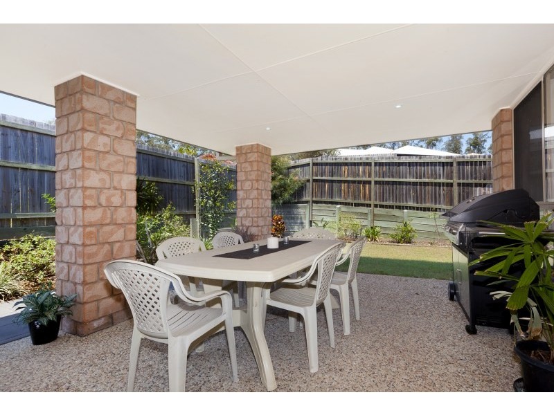25 Yaggera Place, Bellbowrie QLD 4070