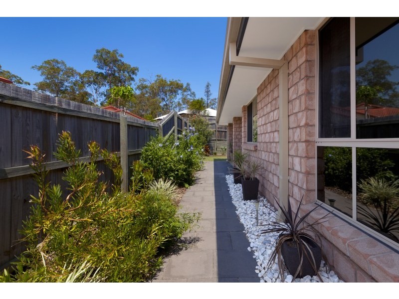 25 Yaggera Place, Bellbowrie QLD 4070