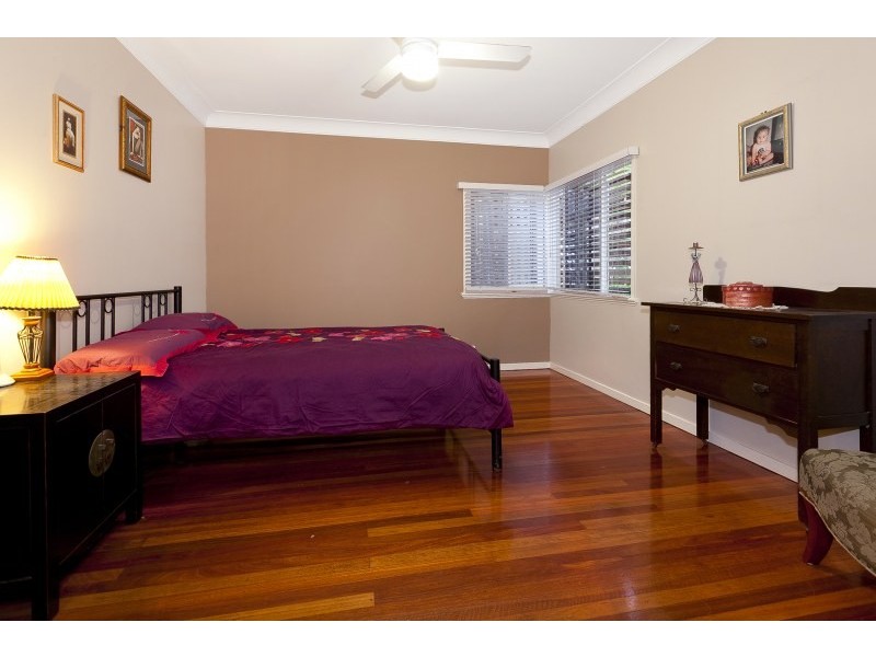 7 Effie Street, Bardon QLD 4065