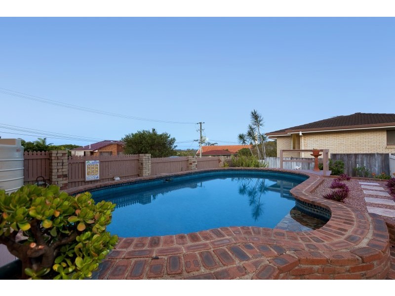 1 Lanyon Street, Bracken Ridge QLD 4017