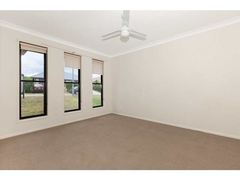 7 Tait Avenue, Redbank Plains QLD 4301