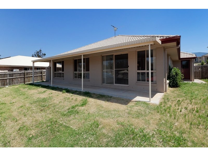 29 Eric Drive, Blackstone QLD 4304