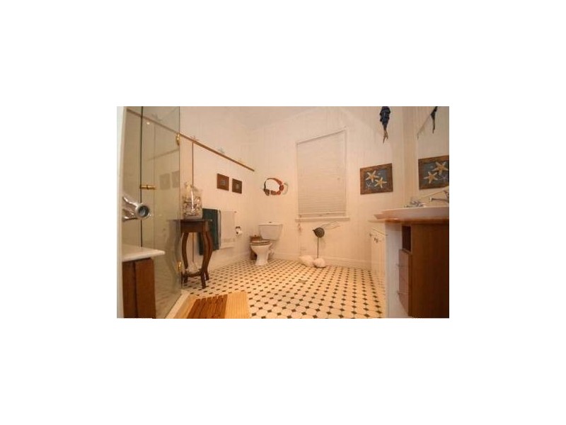 124 Abuklea Street, Newmarket QLD 4051