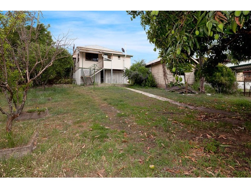 3 Weldon Street, North Ipswich QLD 4305