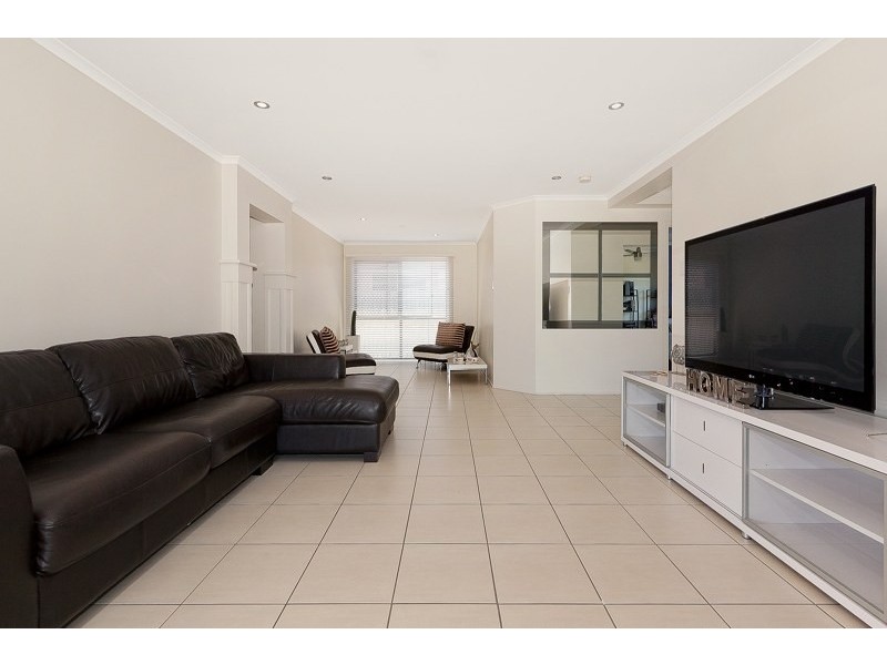 2 Melvina Place, Bracken Ridge QLD 4017