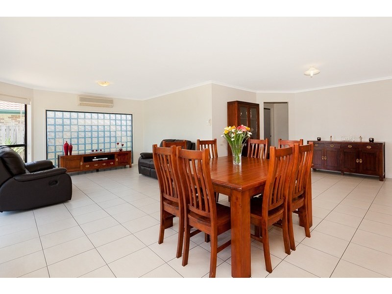 2 Melvina Place, Bracken Ridge QLD 4017