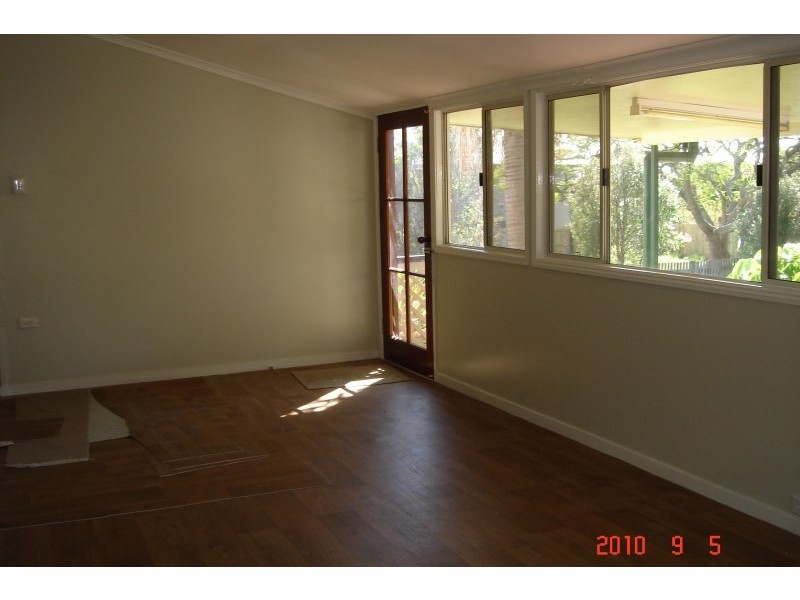21 Dudleigh Street, Booval QLD 4304