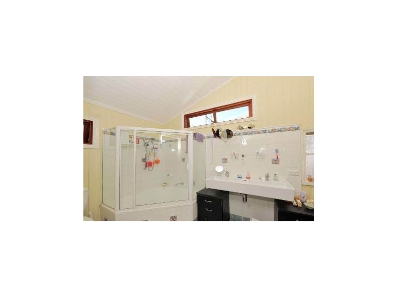 47 Dunellan Street, Greenslopes QLD 4120