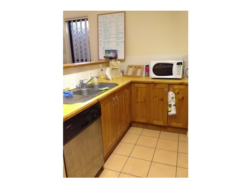 6A Thruston Street, Greenslopes QLD 4120