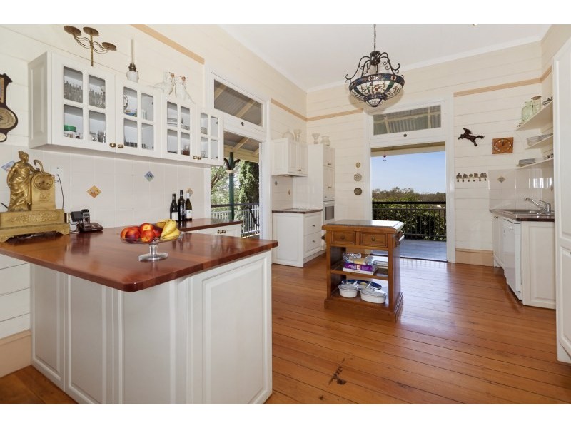 700 Grandview Road, Pullenvale QLD 4069