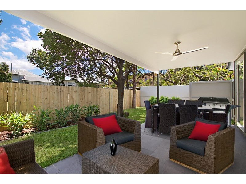 22 Panitya Street, Greenslopes QLD 4120
