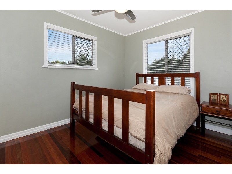 12 Olivella Street, Mansfield QLD 4122