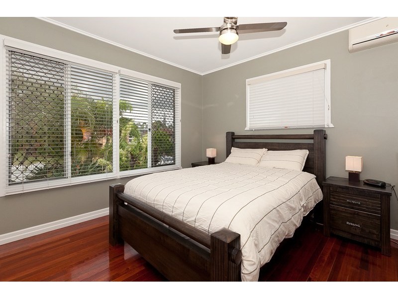 12 Olivella Street, Mansfield QLD 4122