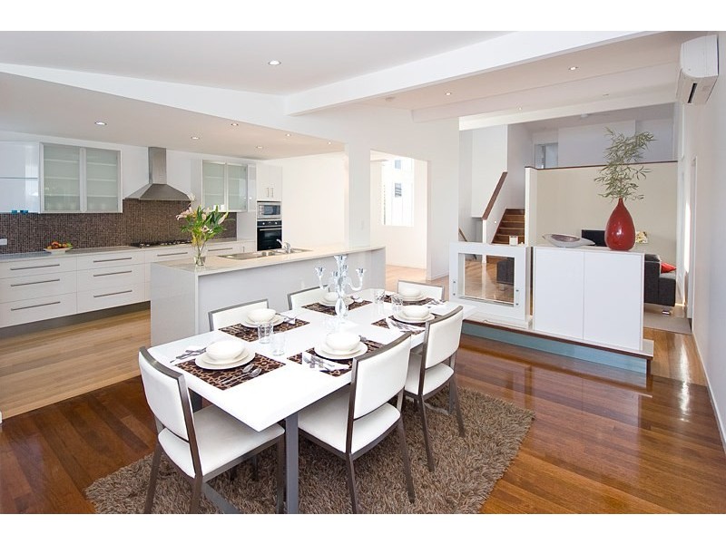 12 Thurlow Street, Newmarket QLD 4051