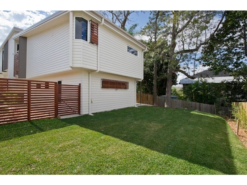 12 Thurlow Street, Newmarket QLD 4051