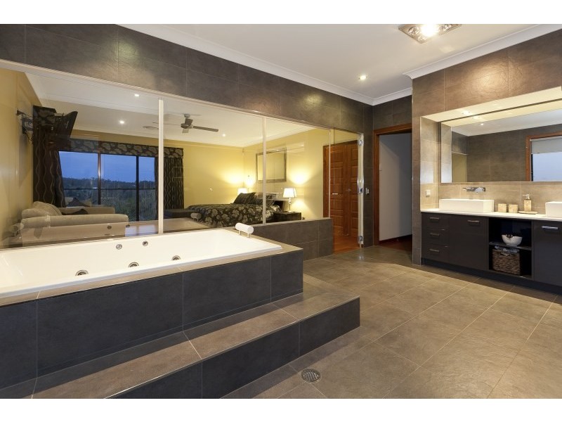 31 Currell Circuit, Samford Valley QLD 4520