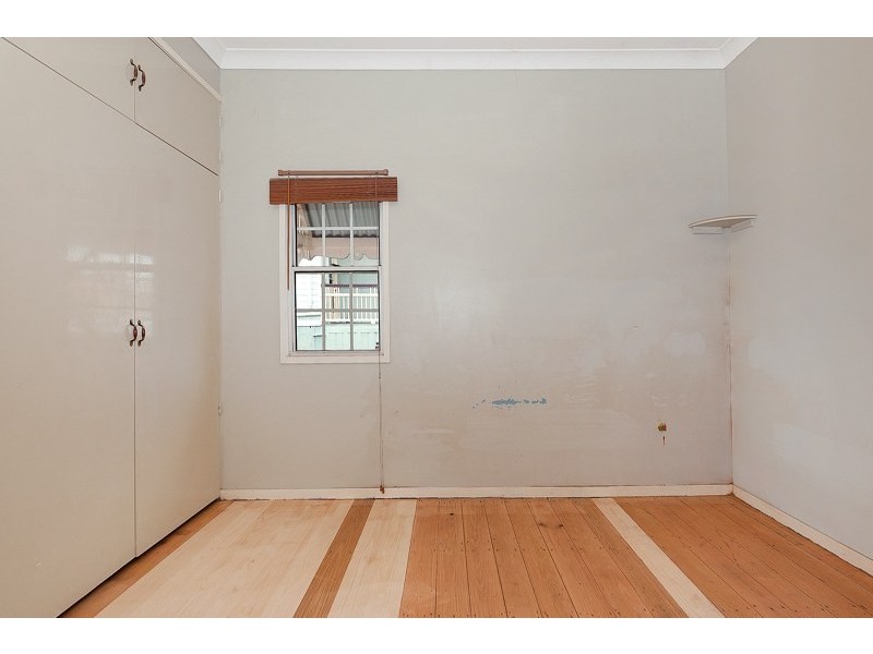 21 Dudleigh Street, Booval QLD 4304