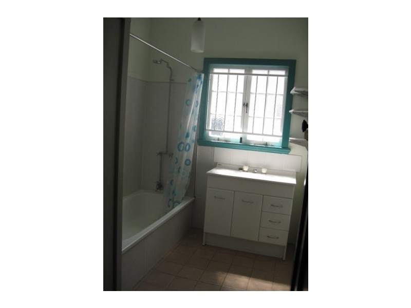 57 Raby Road, Coorparoo QLD 4151