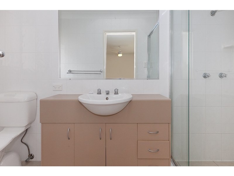 2 Heathwood Place, Collingwood Park QLD 4301