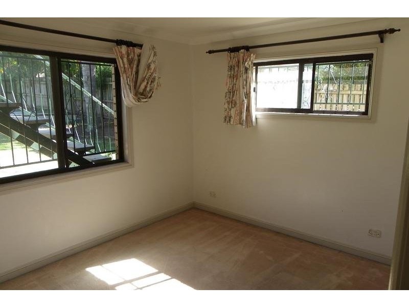 Unit 1/73 Primrose Street, Sherwood QLD 4075