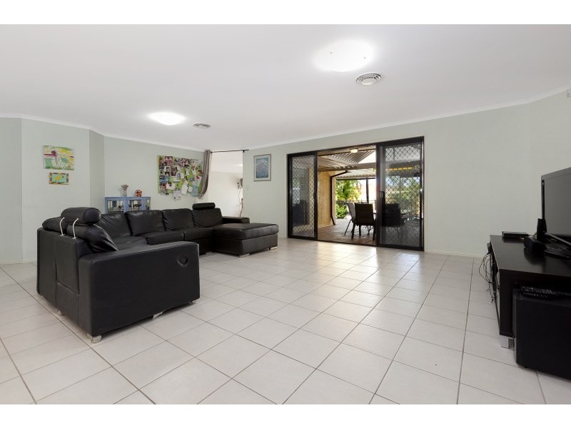 20 Glenwood Place, Moggill QLD 4070