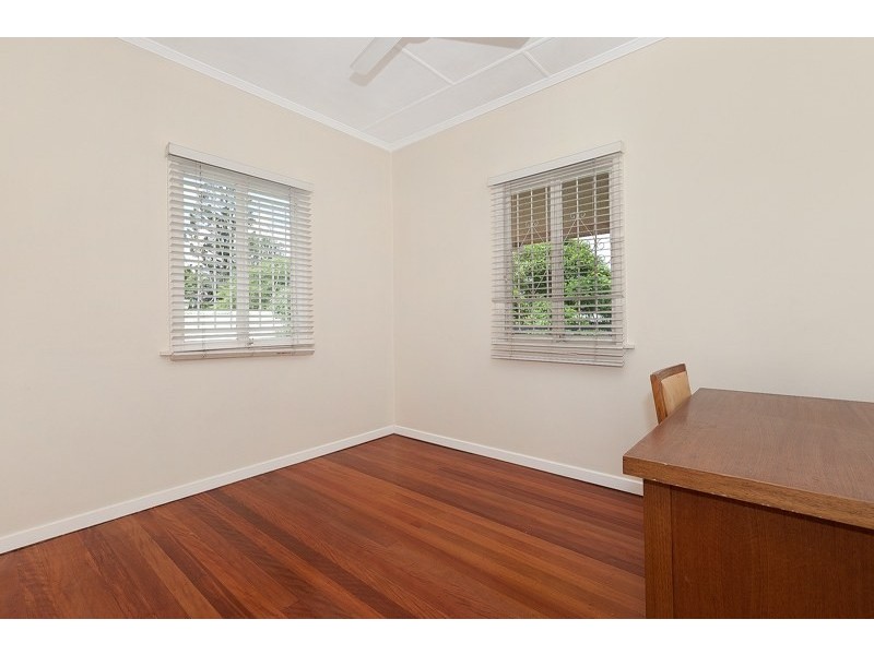 12 Hindon Street, Corinda QLD 4075