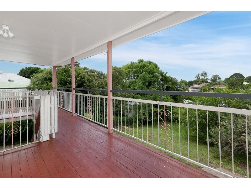 12 Hindon Street, Corinda QLD 4075