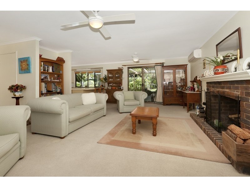 16 Montanus Drive, Bellbowrie QLD 4070