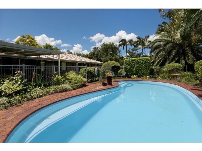 16 Montanus Drive, Bellbowrie QLD 4070