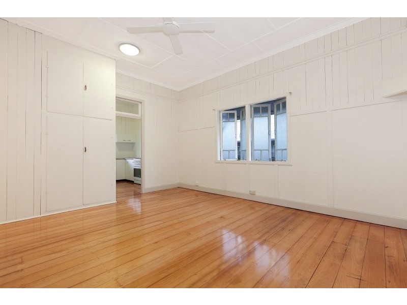 12 Arnott Street, Kedron QLD 4031