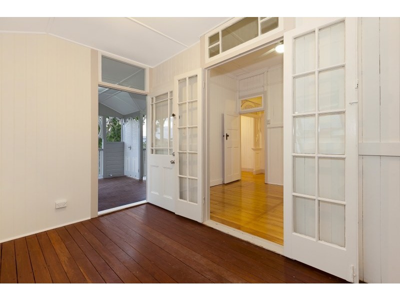 12 Arnott Street, Kedron QLD 4031