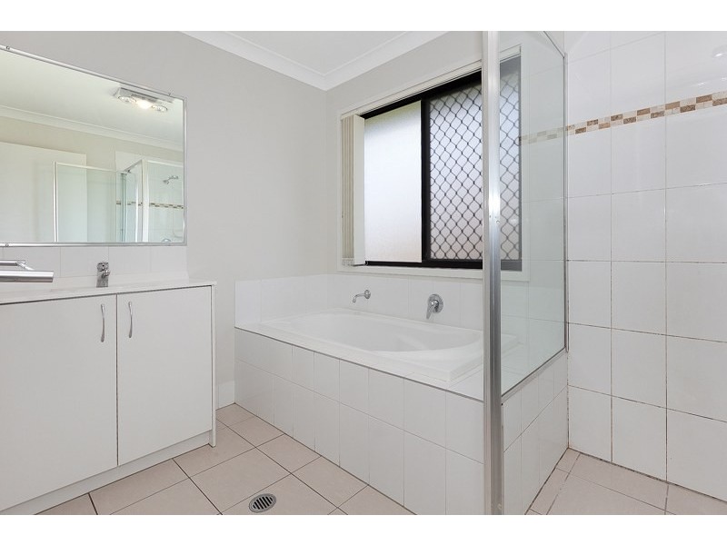 1 Davison Court, Marsden QLD 4132