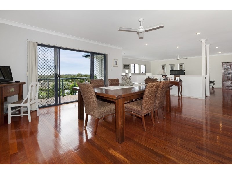 16 Greenwood Close, Moggill QLD 4070