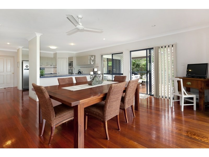 16 Greenwood Close, Moggill QLD 4070