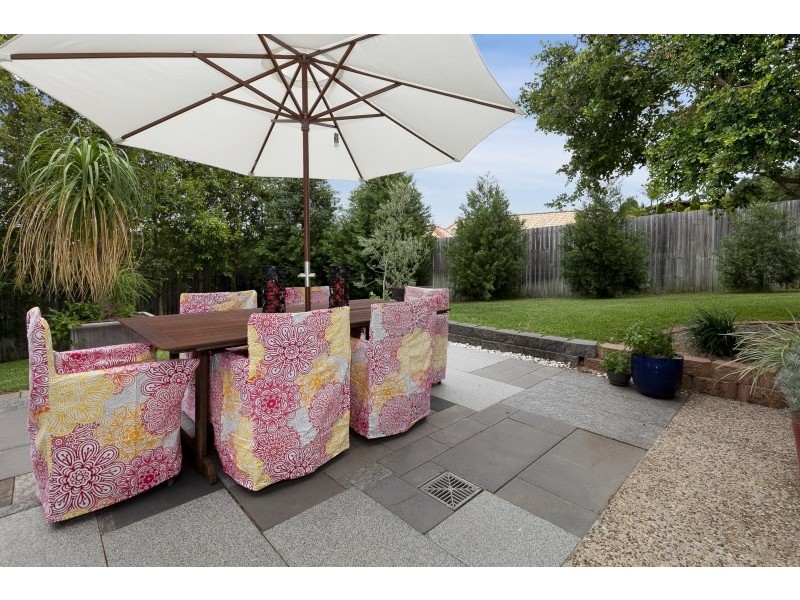 16 Greenwood Close, Moggill QLD 4070