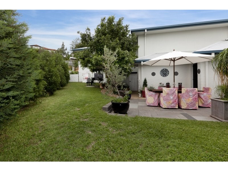 16 Greenwood Close, Moggill QLD 4070