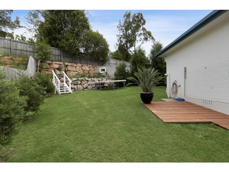 16 Greenwood Close, Moggill QLD 4070