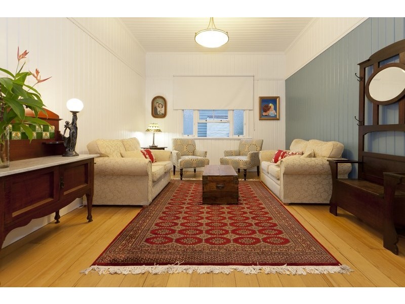 17 Frank Street, Norman Park QLD 4170