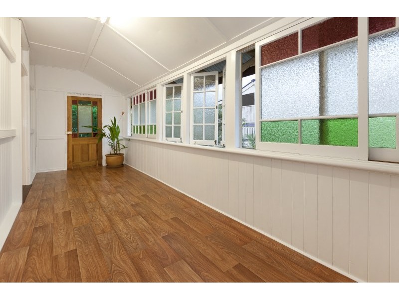 17 Frank Street, Norman Park QLD 4170