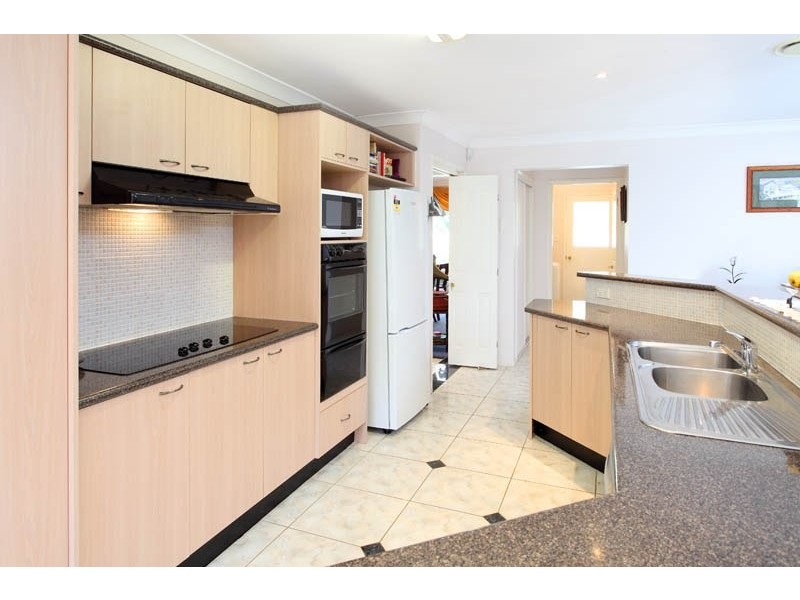 36 Crestwood Street, Moggill QLD 4070