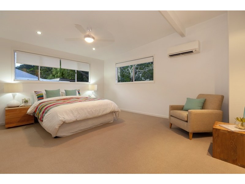 12 Thurlow Street, Newmarket QLD 4051