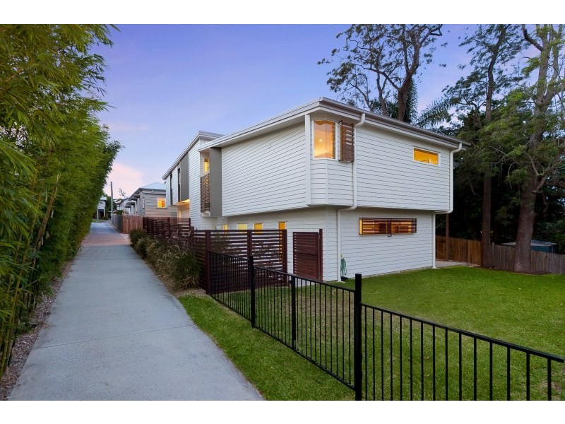 12 Thurlow Street, Newmarket QLD 4051