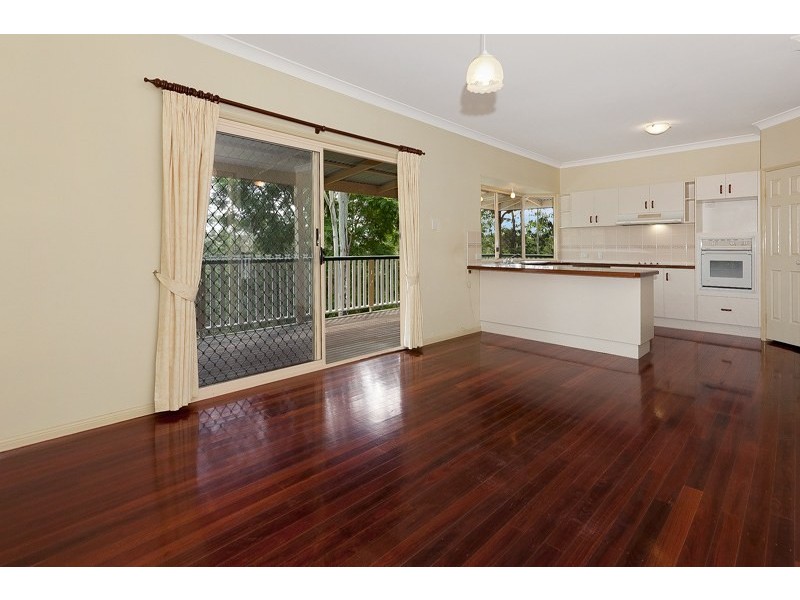 35 Riversleigh Road, Bellbowrie QLD 4070