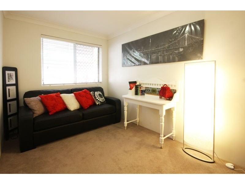 Unit 2/16 Figgis Street, Kedron QLD 4031