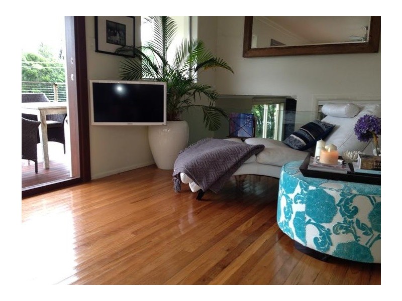 51 Dumbarton Drive, Kenmore QLD 4069