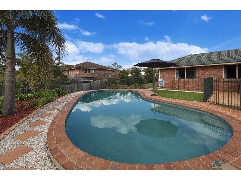 48 Pine County Place, Bellbowrie QLD 4070