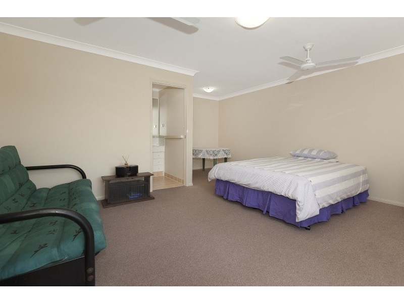 48 Pine County Place, Bellbowrie QLD 4070