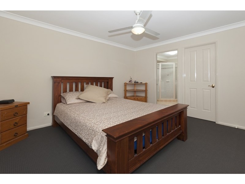 48 Pine County Place, Bellbowrie QLD 4070