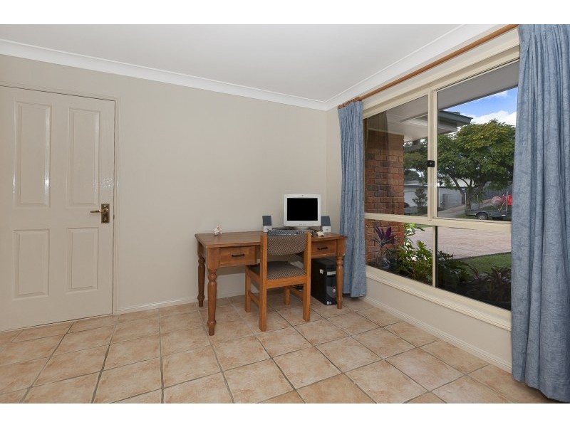 48 Pine County Place, Bellbowrie QLD 4070